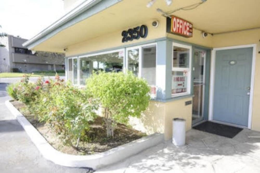 Ventura Vacations - Victoria Motel - Property Image 5