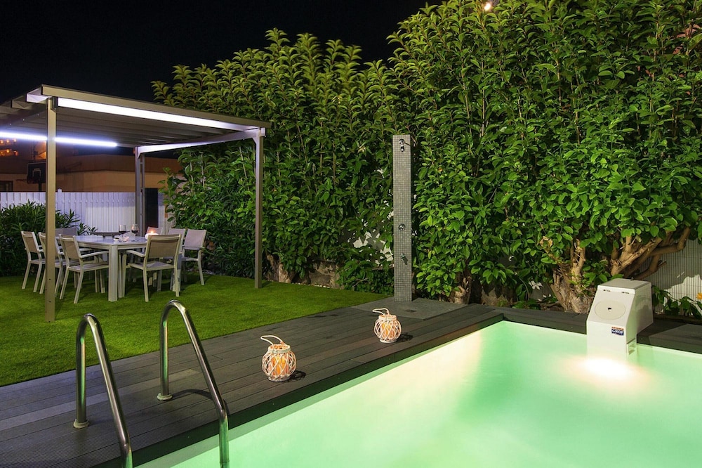 Bungalow in San Agustin With Pool