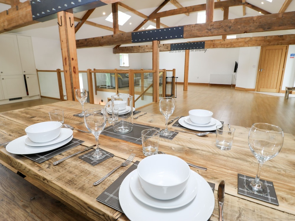 Upper House Barn
