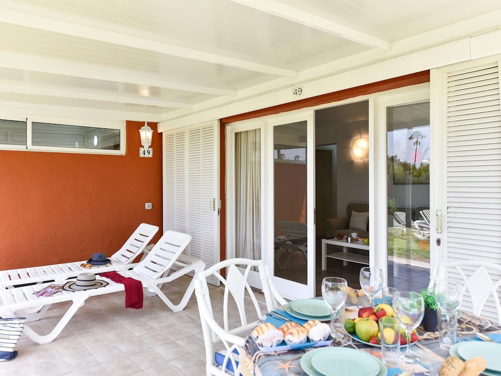 Bungalow in Maspalomas Near Beaches & Pool