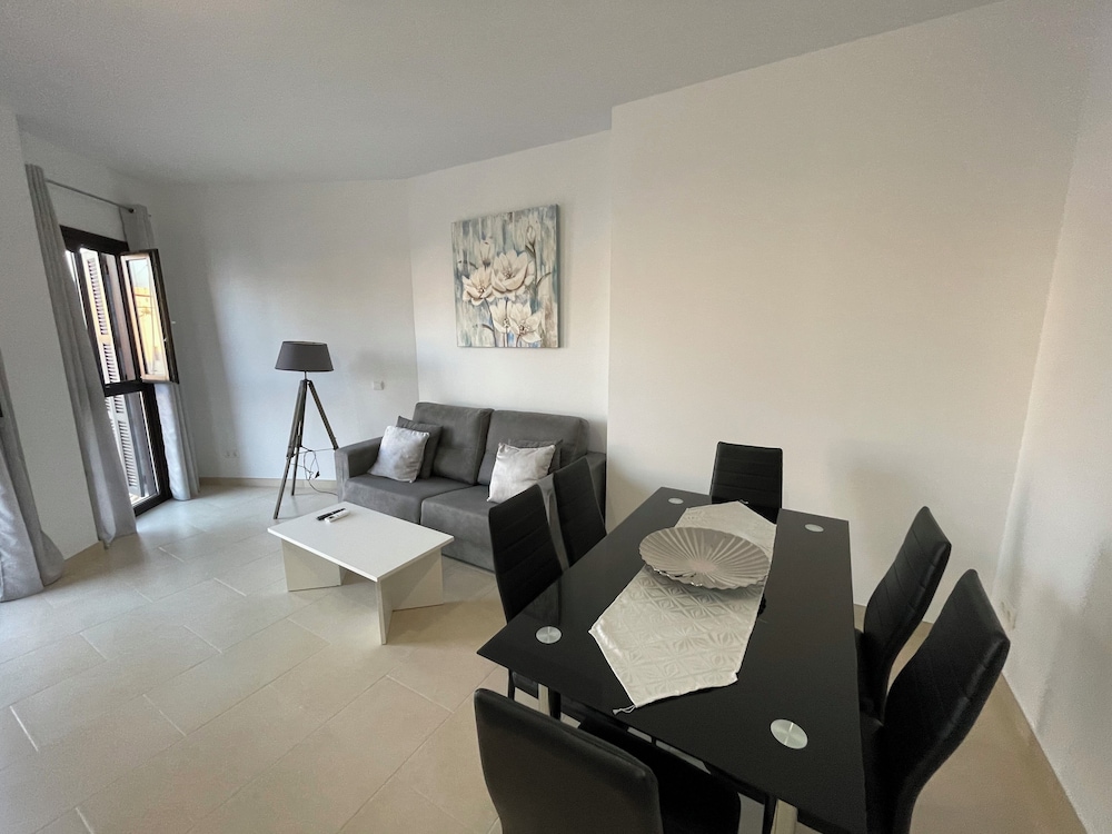 Apartamentos Royal Suites by Croma