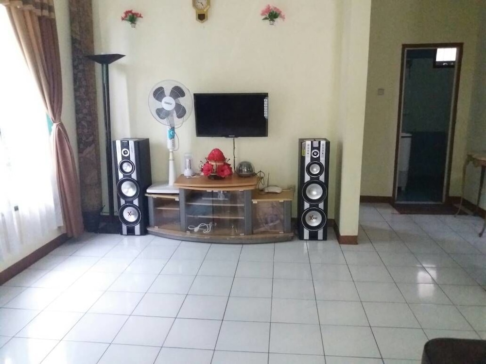 Villa Kota Bunga Semanggi