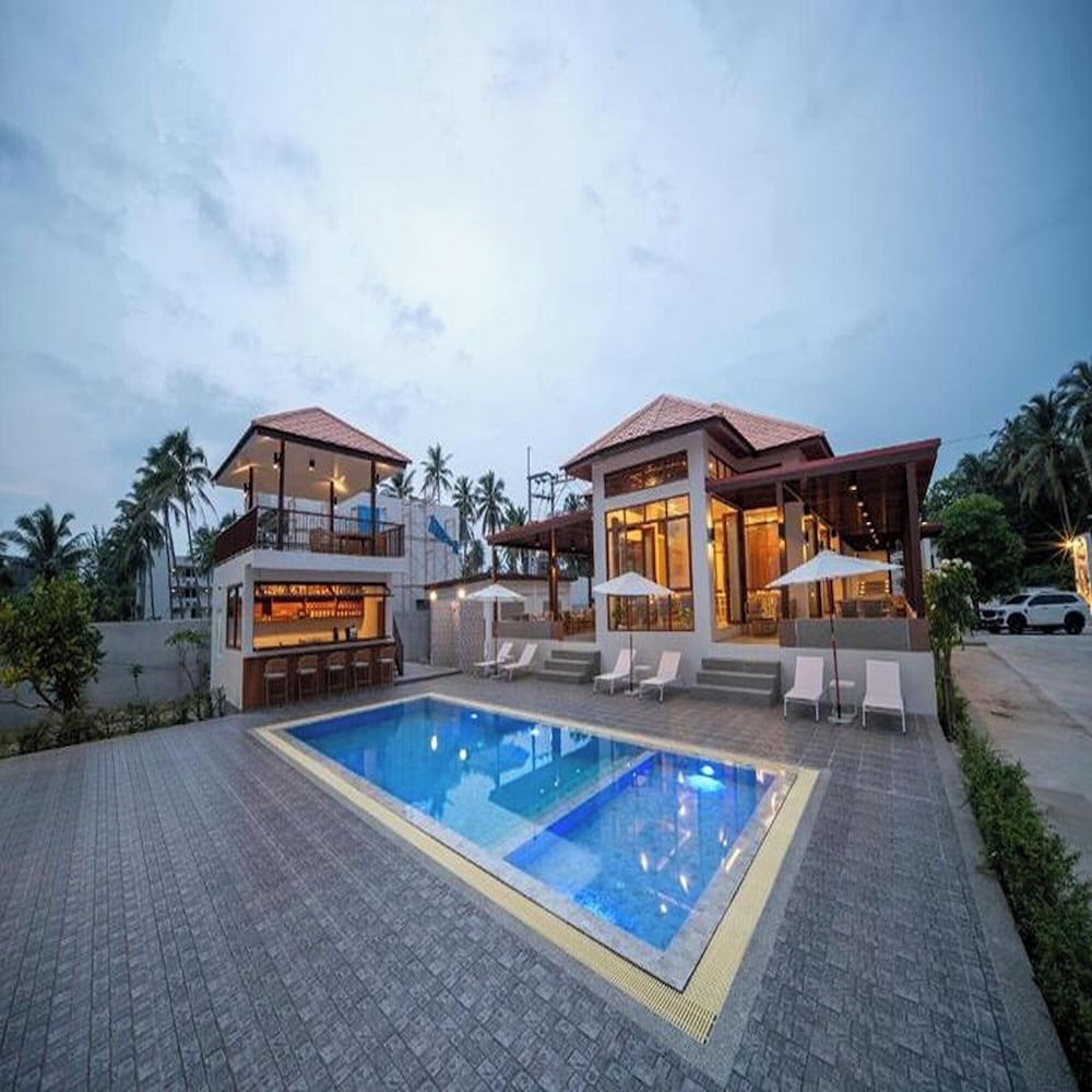 Natural Beach Resort