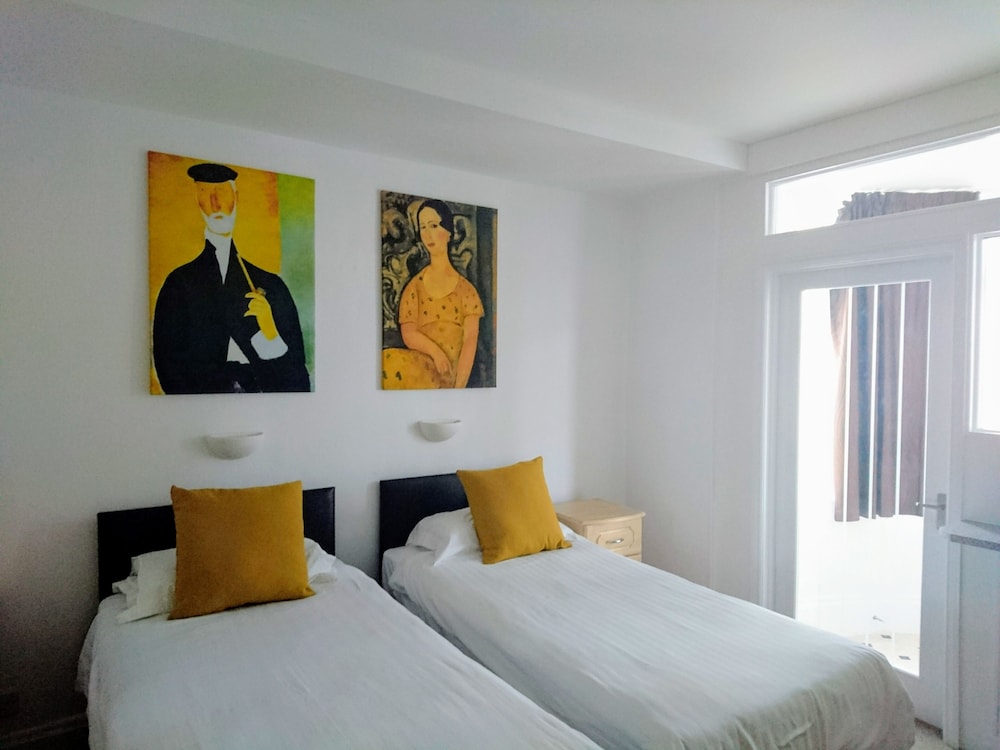Sarum Hotel