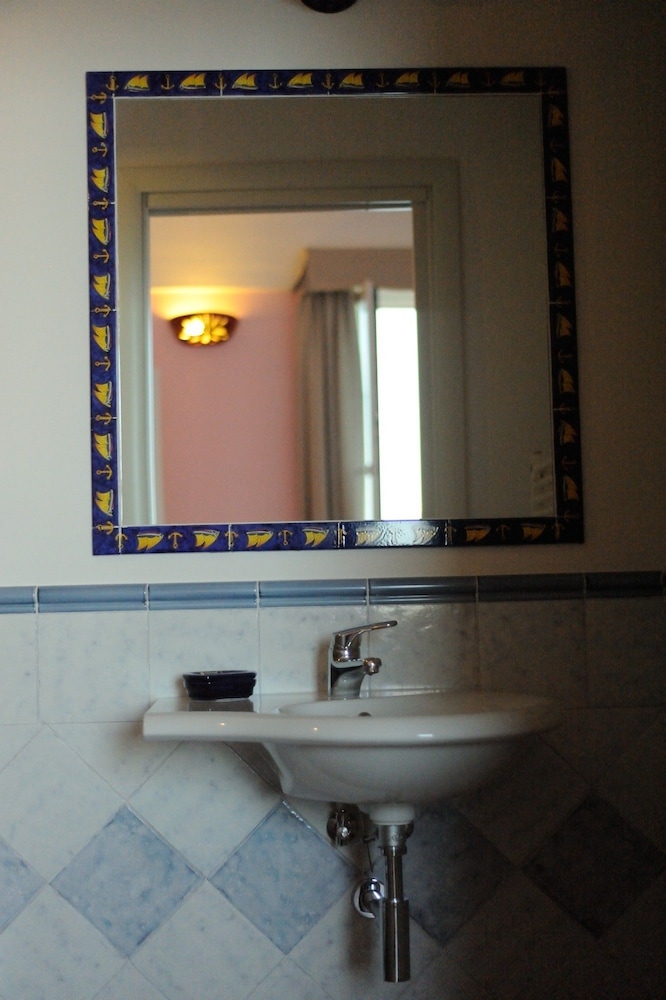 Photo 41