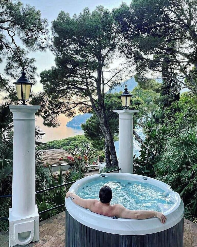 Villacore Capri