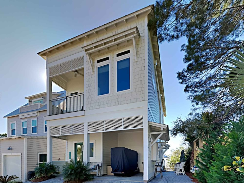View From The Top by Southern Vacation Rentals