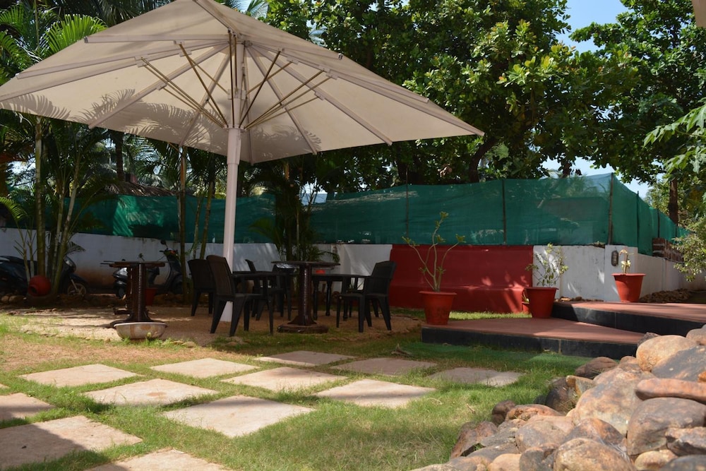 Pebbles Guesthouse