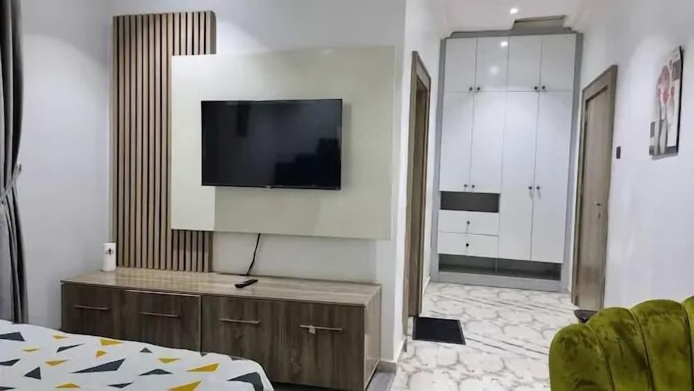 Sterling Shortlet Apartment and Suites