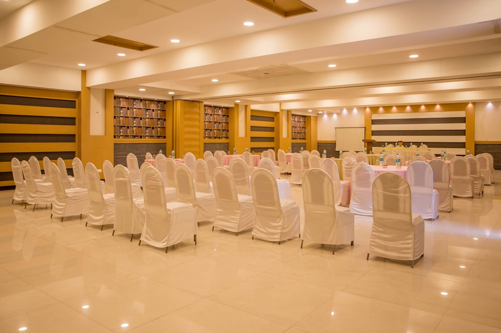 meeting & event spaces