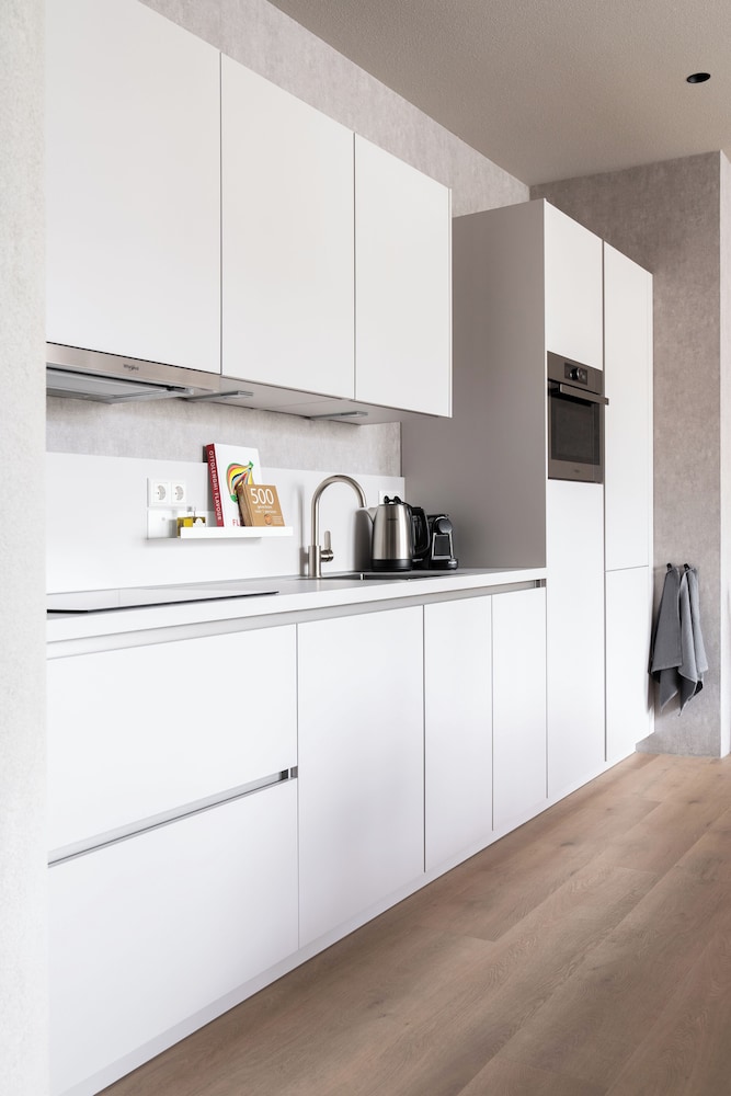 348 Suites Buitenhof Short Stay