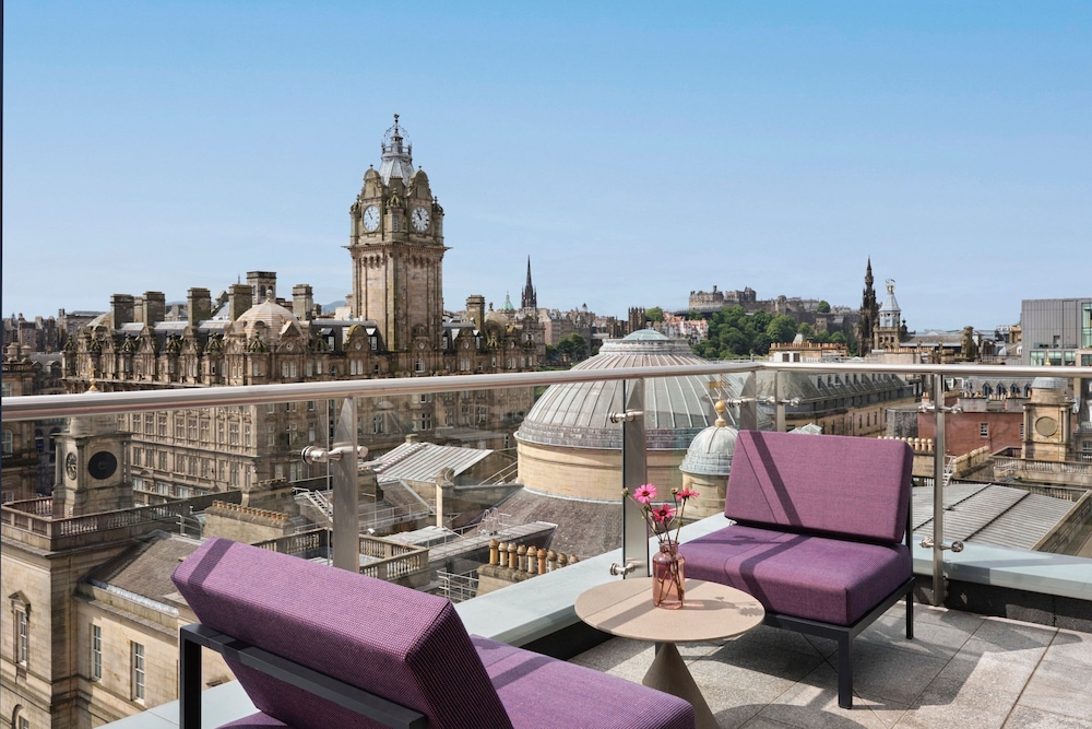 W Edinburgh 42