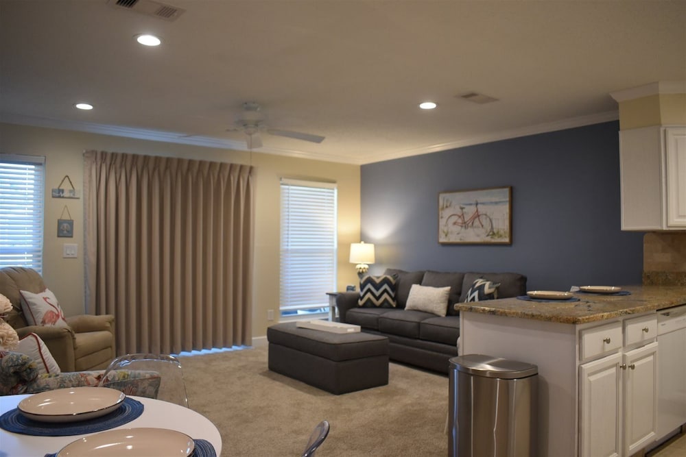 10 D, One Bedroom Condo view 5