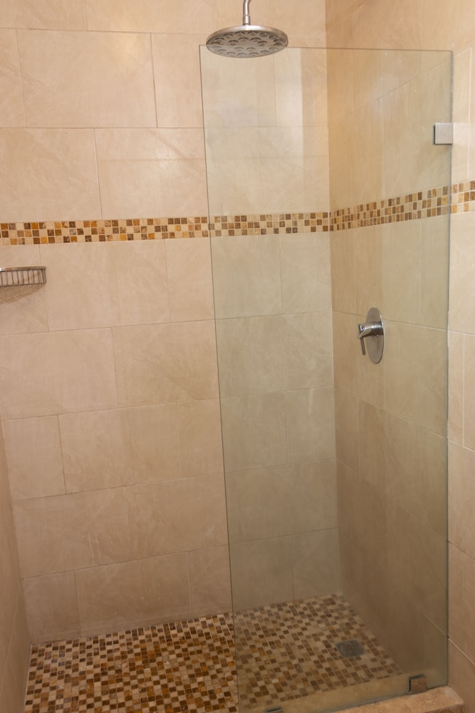 Ciqala Suites Hotel - Property Image 38