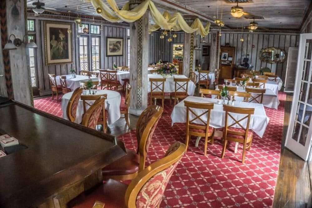 Putnam Lodge Hotel and Spa