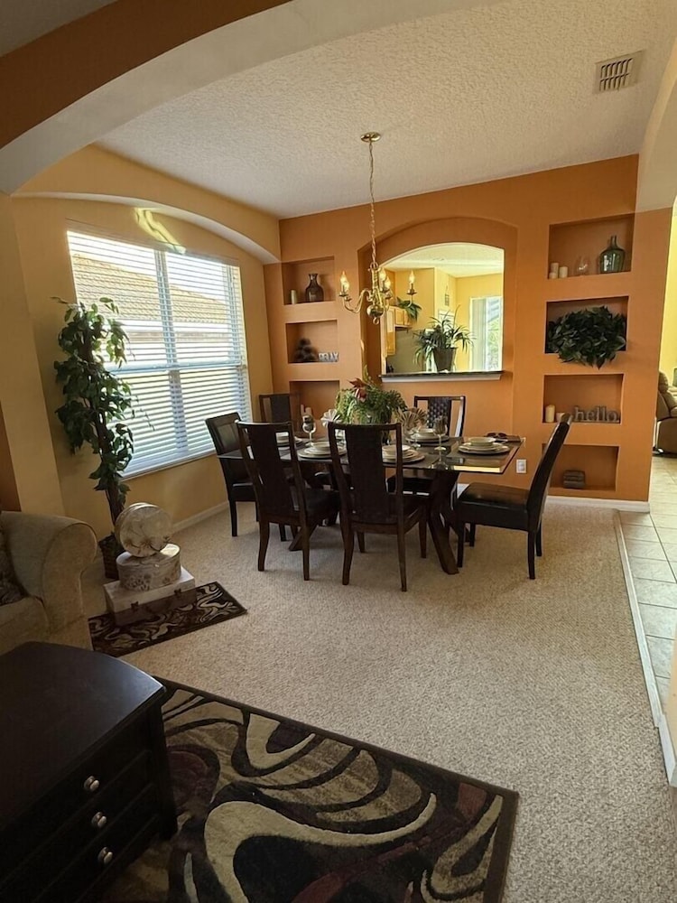 Sol142ca Spectacular 6 Bed, Solana Commuity Villa 6 Bedroom Home