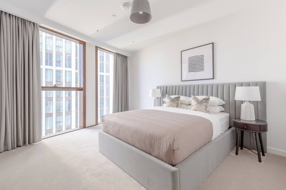 Luxurious 3BD Flat by the River Thames - Vauxhall