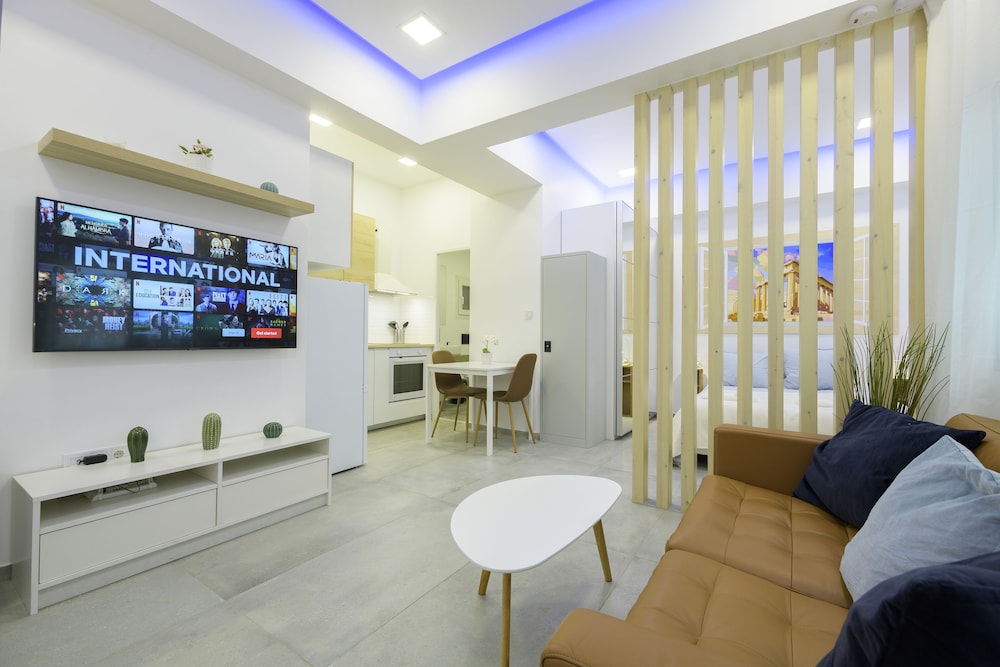 Beautiful studio in central location