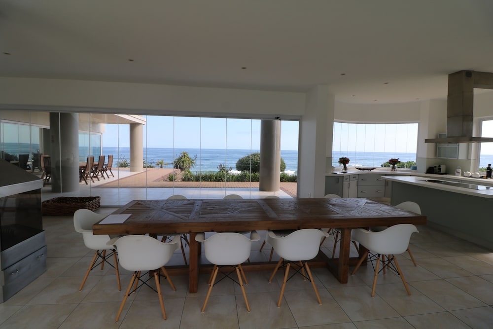 Oceans Villa