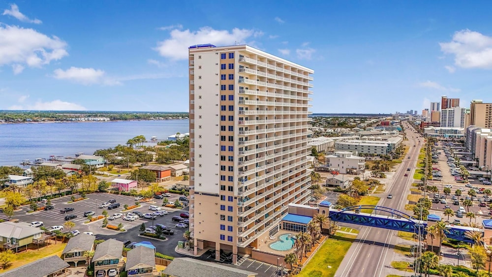 Crystal Tower 906