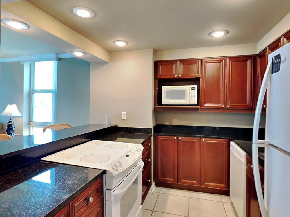 Sabine Yacht & Racquet #8D by Southern Vacation Rentals