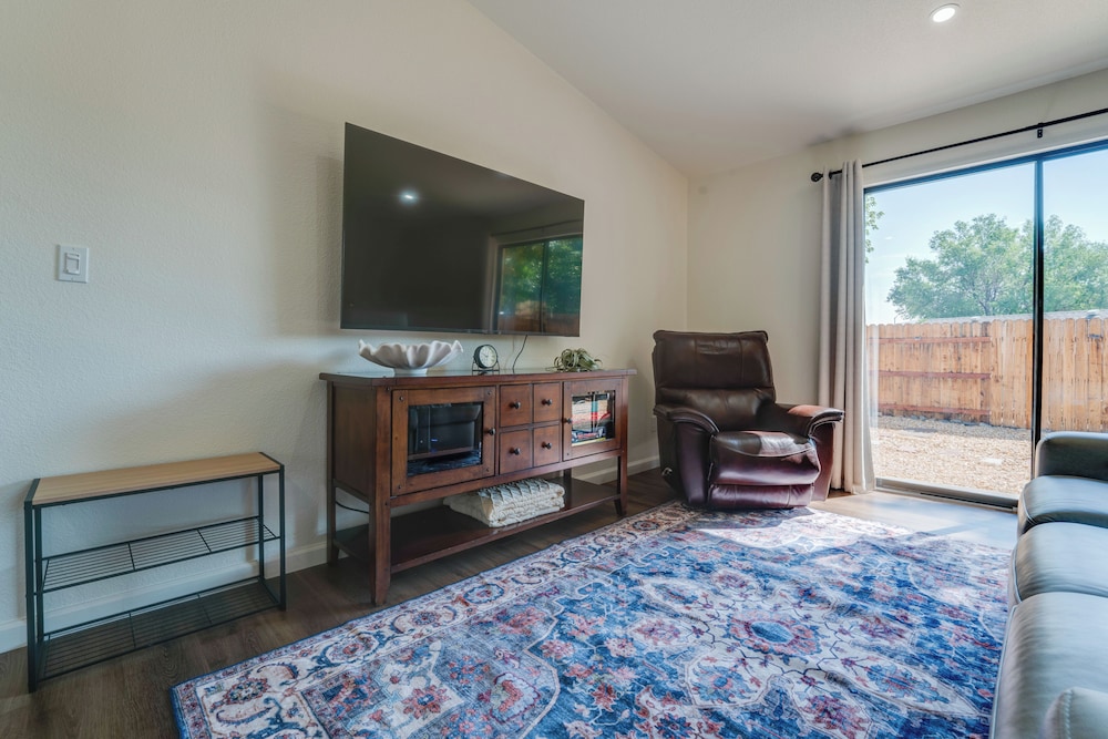 Quiet Home w/ Yard: 2 Mi to Mall & Sparks Marina!