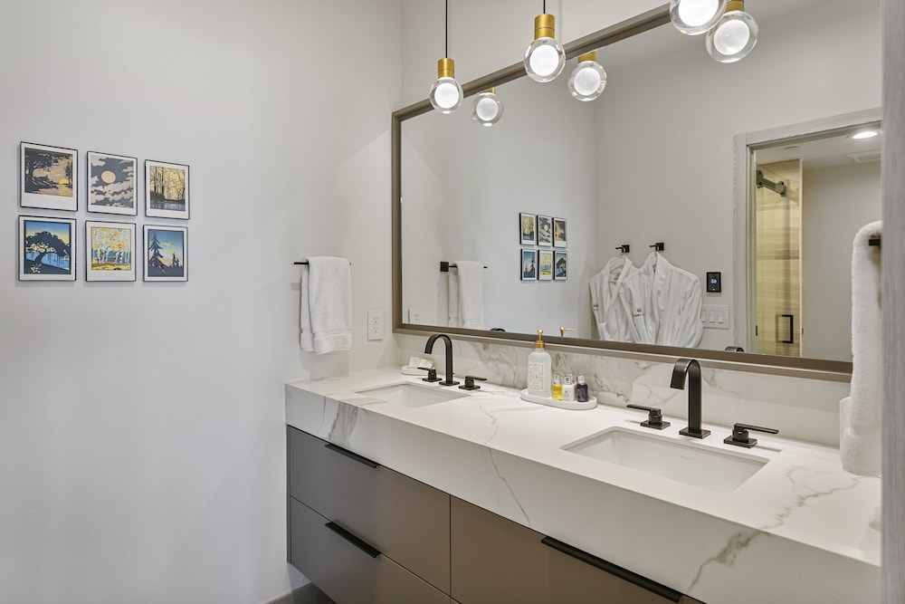 50 - Six Bedroom with Spa Stag Lodge 6 Condo