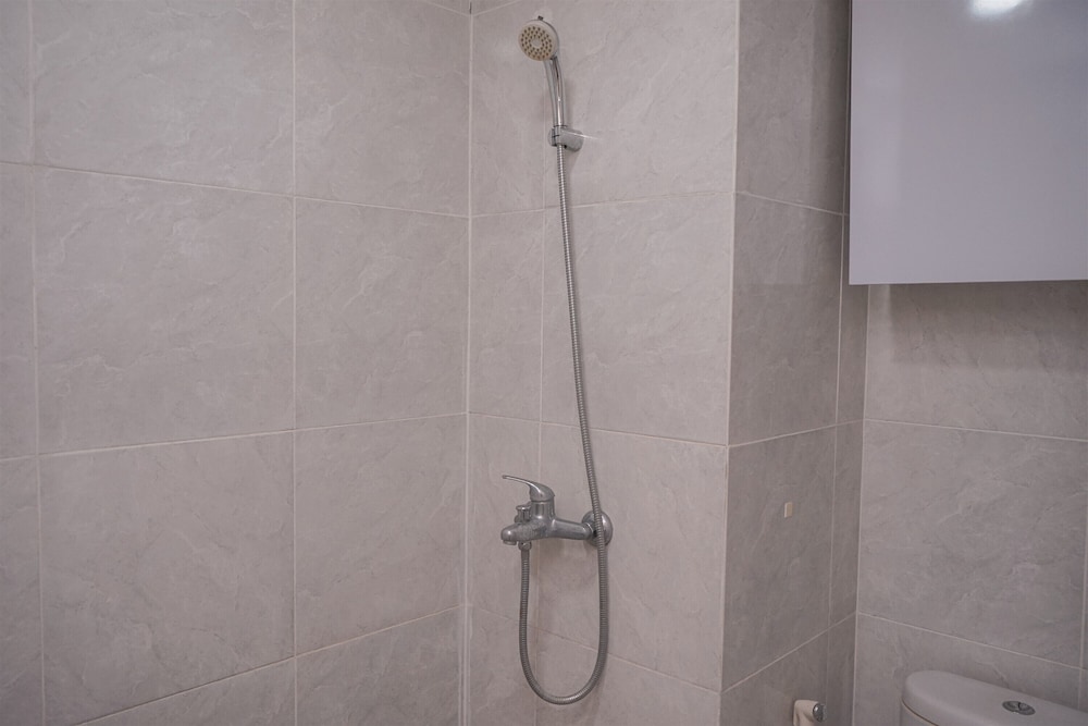 Combined and Spacious 1BR Apartment at Parkland Avenue
