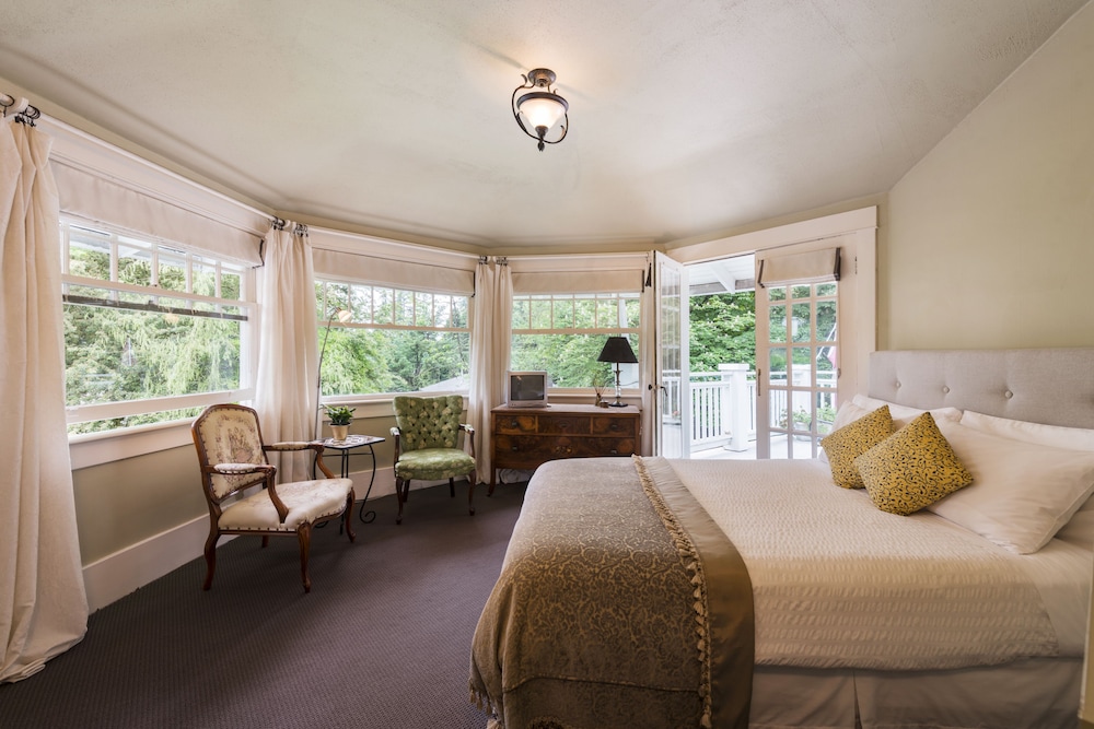 ThistleDown House view 2