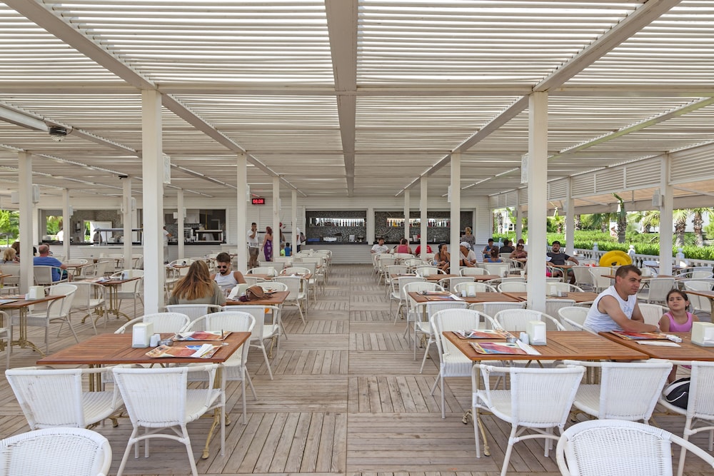 Royal Alhambra Palace – All Inclusive