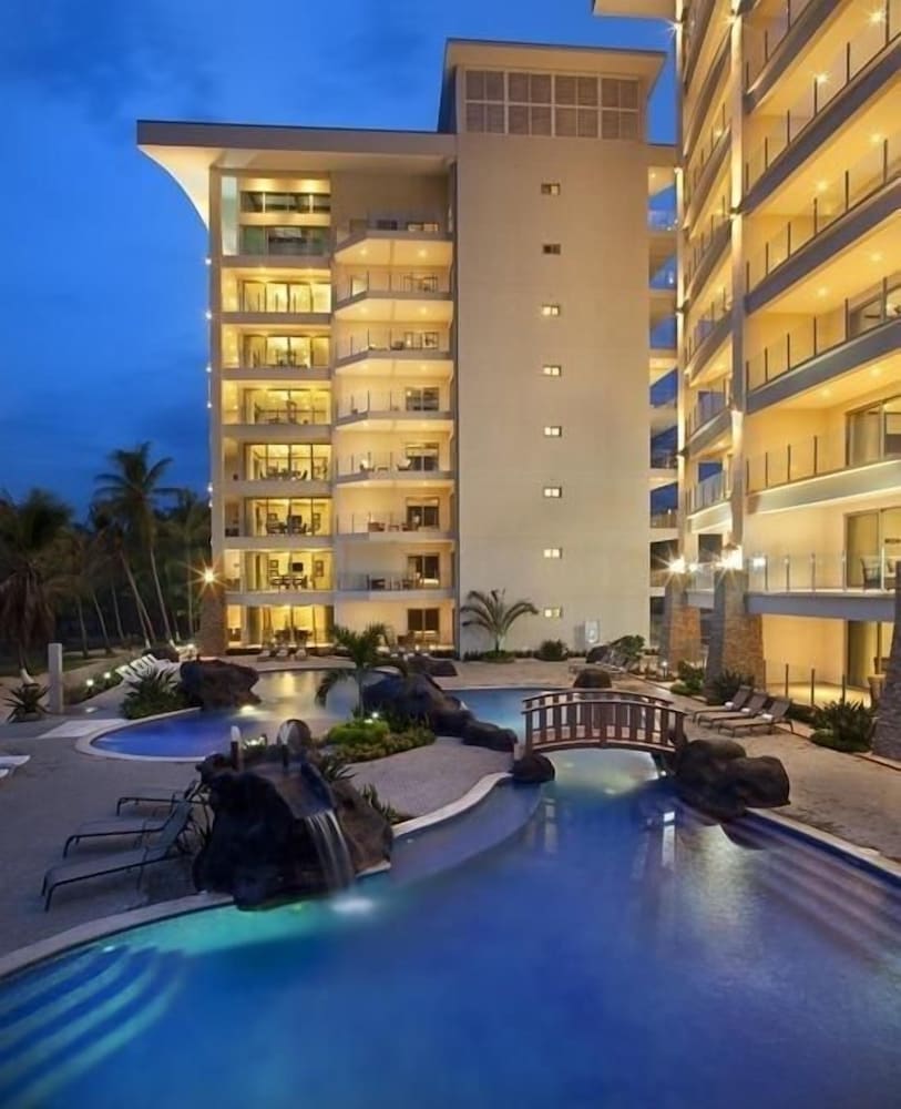 Elegant Beachfront Condo at Diamonte del Sol - 801s by RedAwning