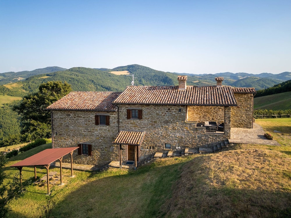 Ca Quattrocchi 10 3 by Marche Holiday Villas