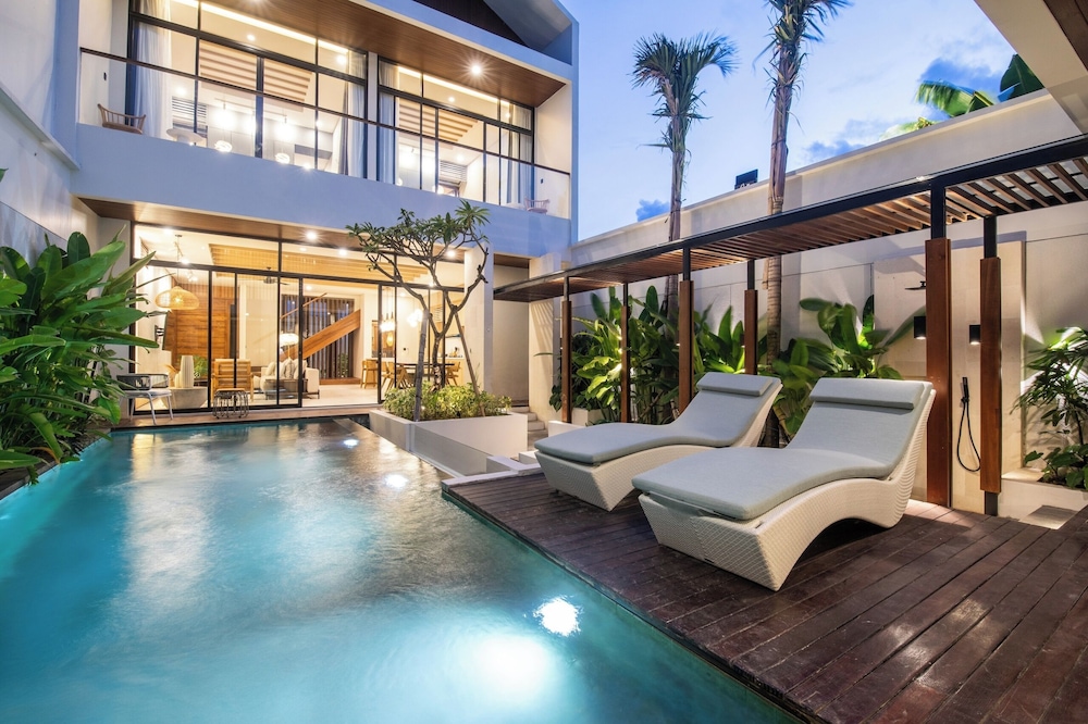 Elegant 3BR Escape Canggu AC 5min Shore