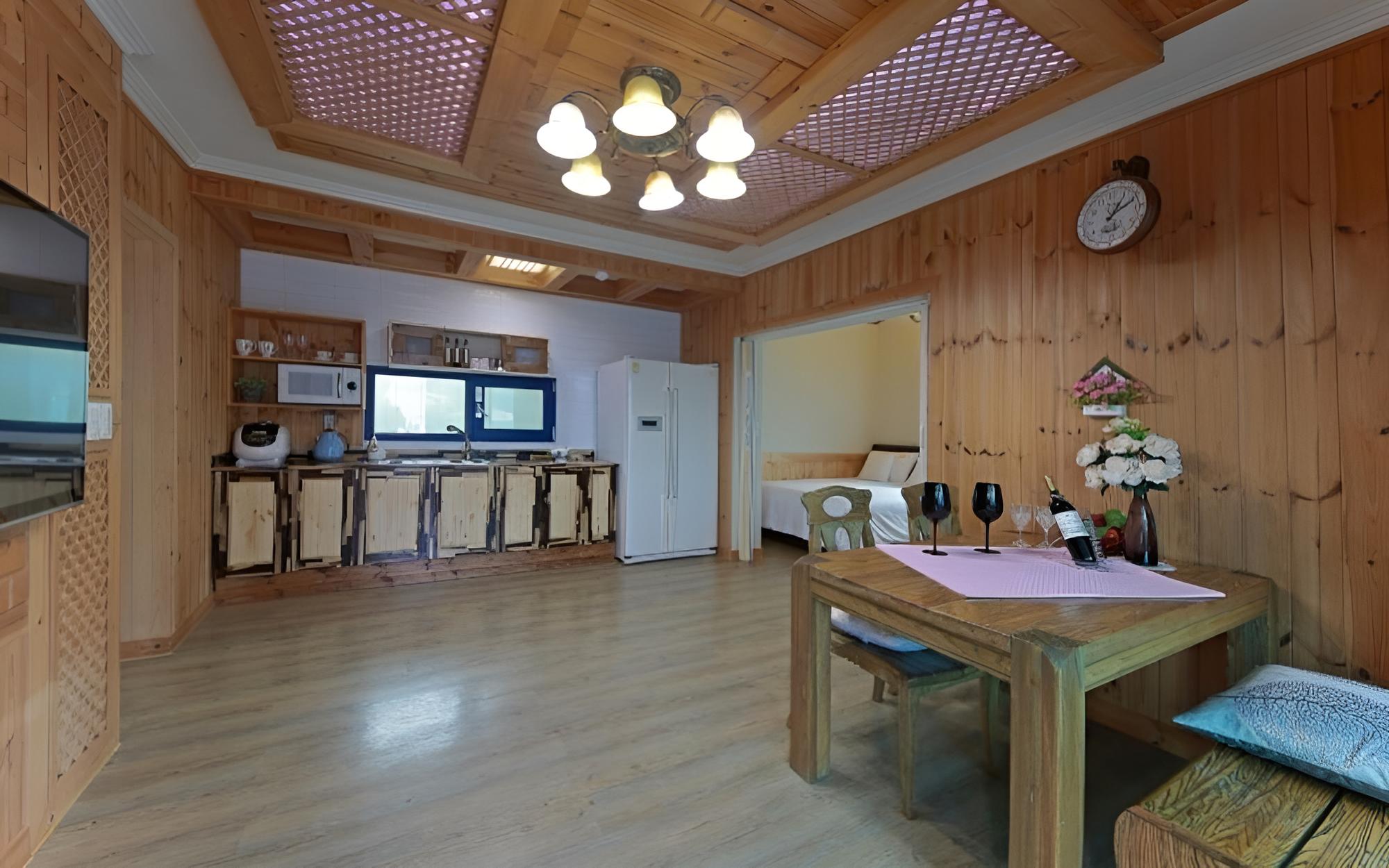 Gyeongju Full Garden Pension
