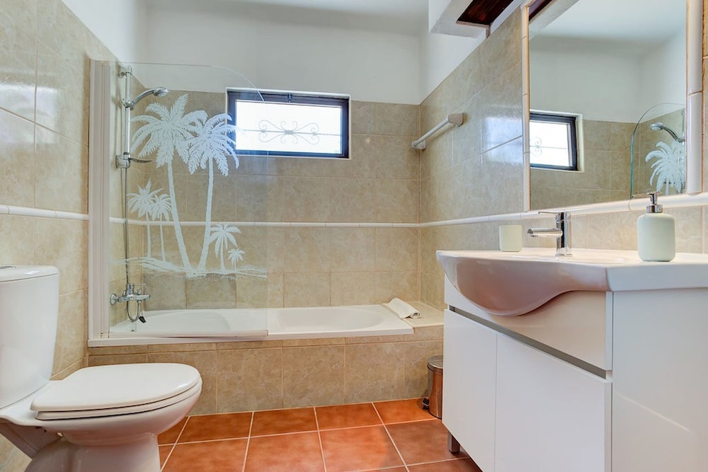 Sequana Fabulous Spacious Villa Perfect for Fami