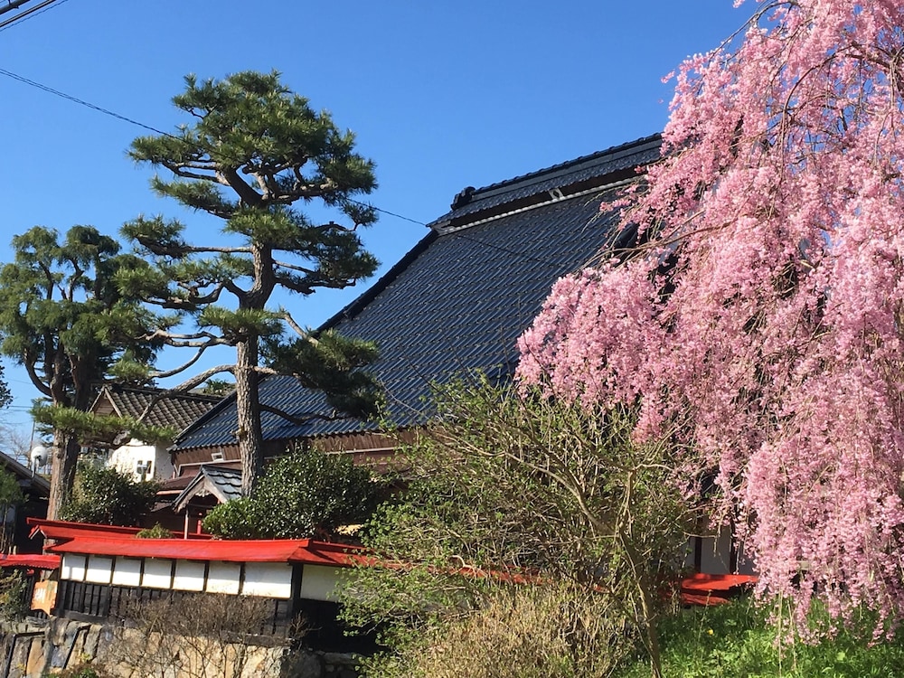 Tokuheian Hinoki view 4