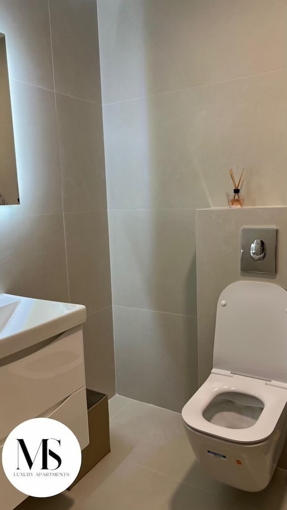 Montenegro luxury suites - New city