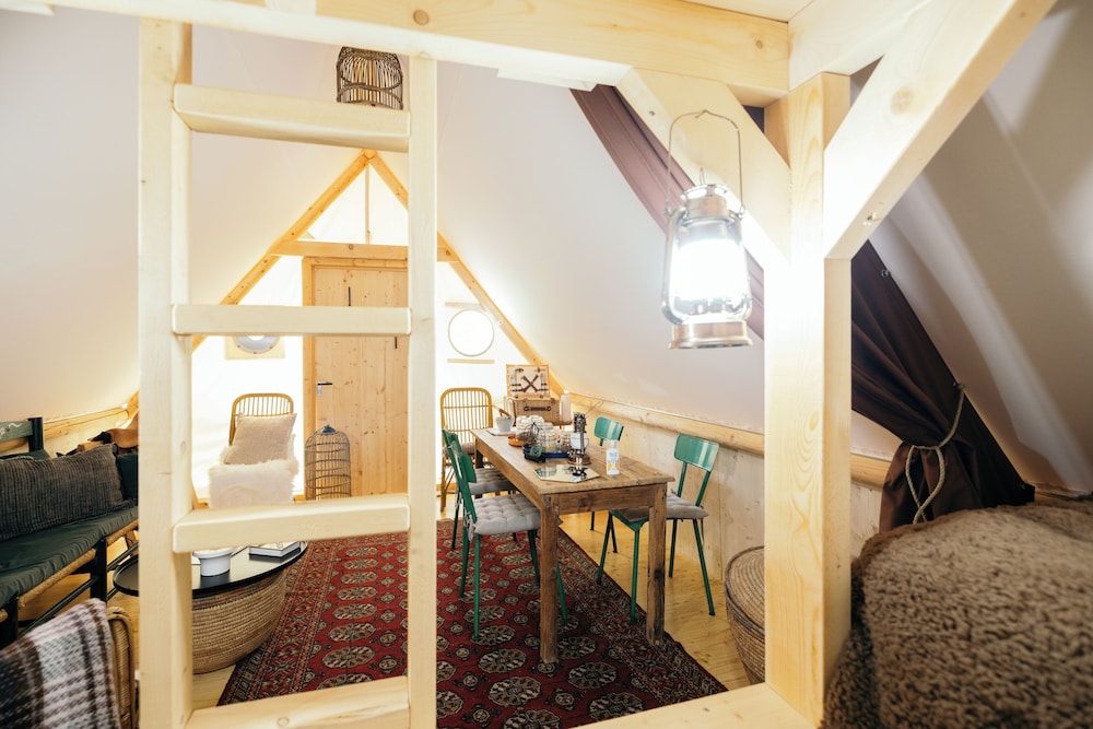 Cabane de la Saône by Lyon Country House