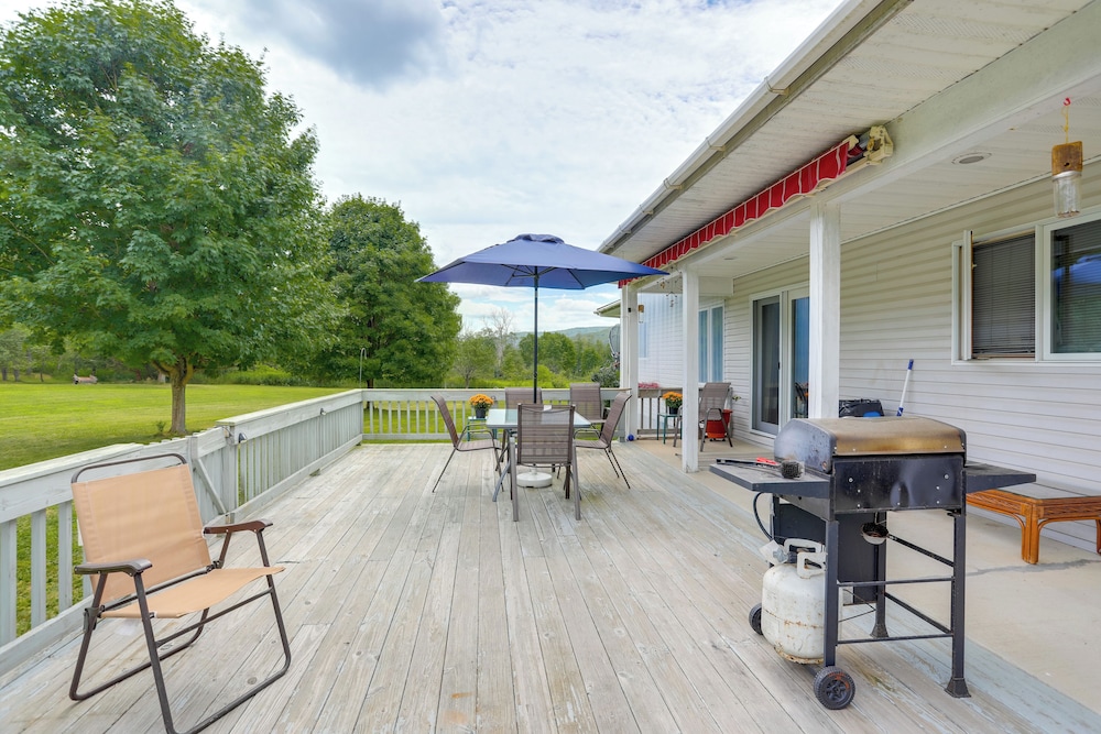 Home w/ Large Yard: 8 Mi to Holiday Valley Resort
