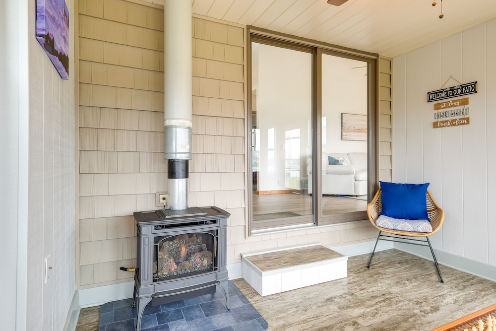 Cadillac Vacations - Cadillac Vacation Rental w/ Dock on Lake Mitchell! - Property Image 8