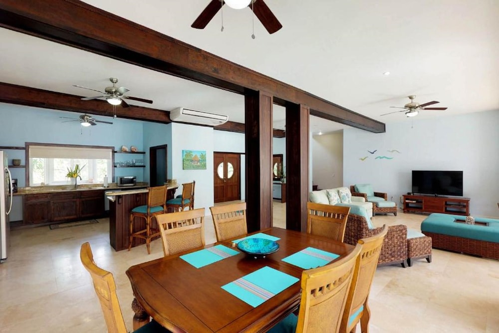 Laru Beya Palmetto Bay