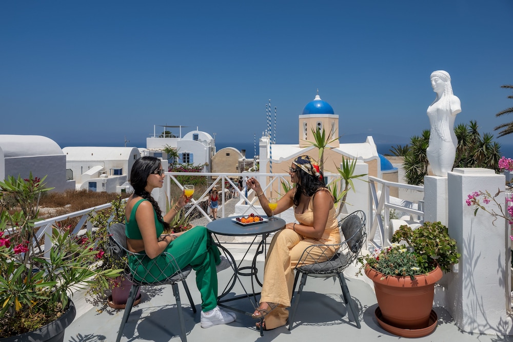 Santorini Paradise