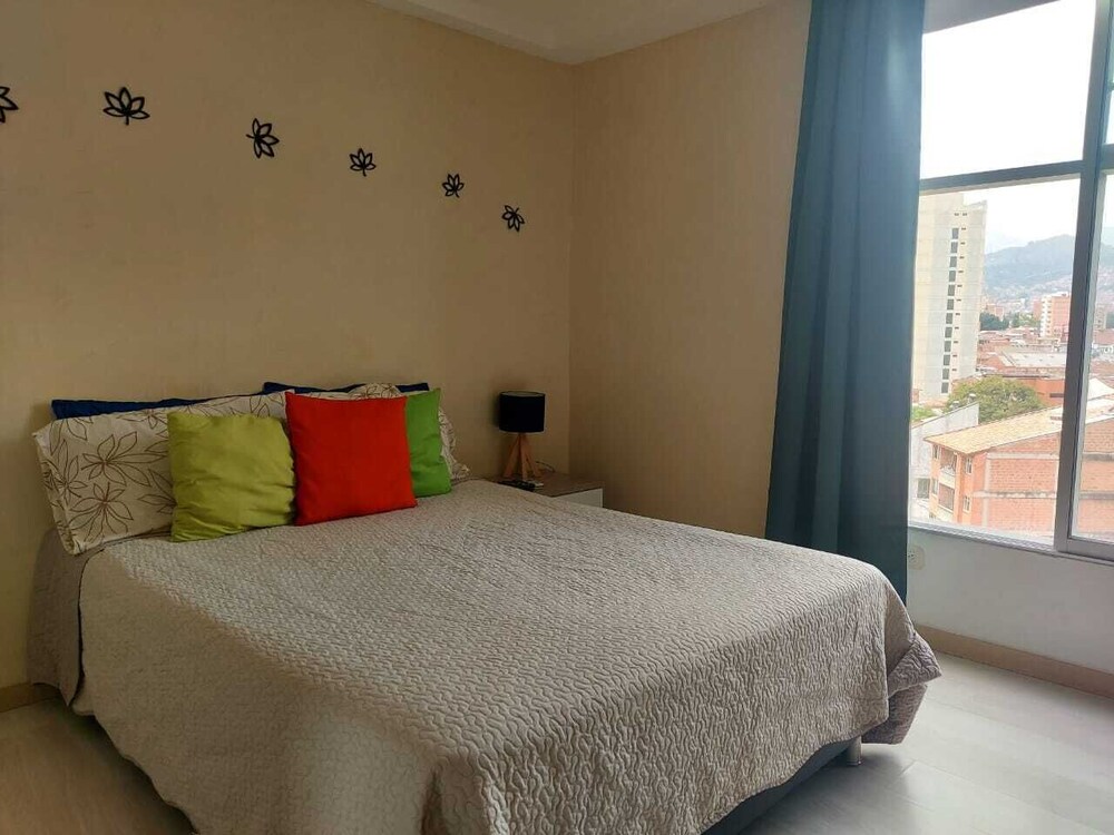 Lovely one bedroom condo in Laureles