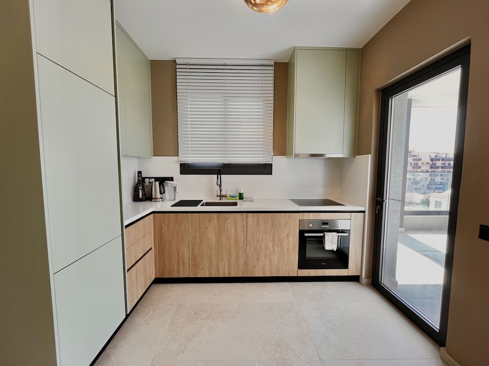 107 LIM - Stay Mouson View Apartment