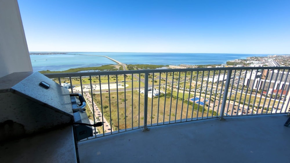 Penthouse Jr Unrivaled Luxury Insane Views 3 Bedroom Apts