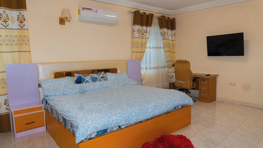 Digi Six-bedroom Accra Luxury Home at East Legon