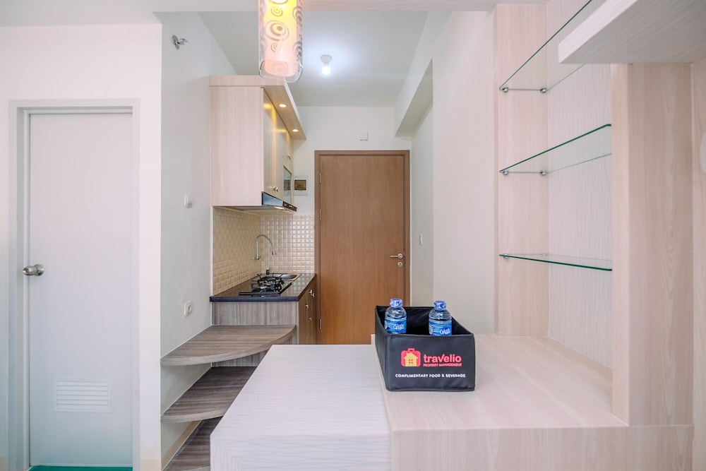 Well Designed and Comfy Studio at Podomoro Golf View Apartment