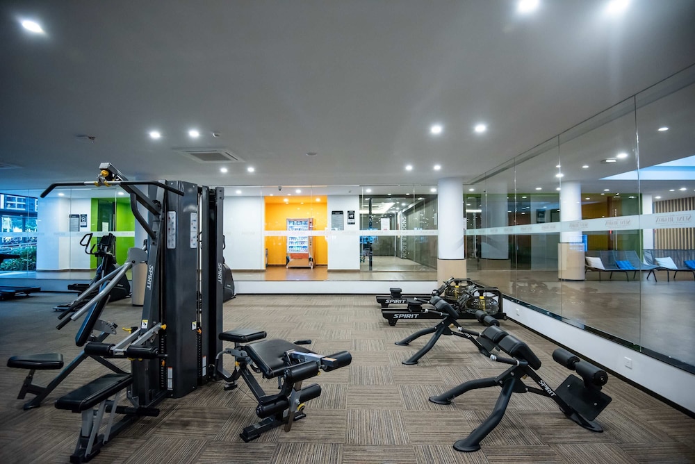 2BR R&F Phase2, CIQ R&F Mall, Free Parking