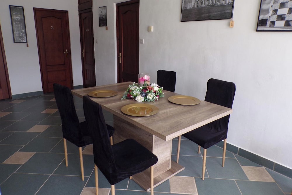 Apartment Sleeps 4 With Private Pool