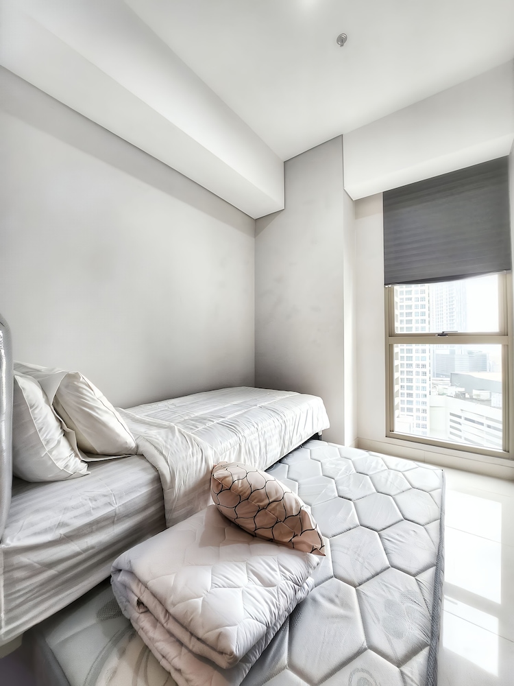 Staysanliving - Taman Anggrek Residence